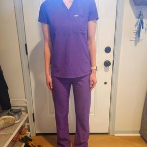 Figs Scrub set! ULTRA VIOLET! DISCONTINUED COLOR!!!